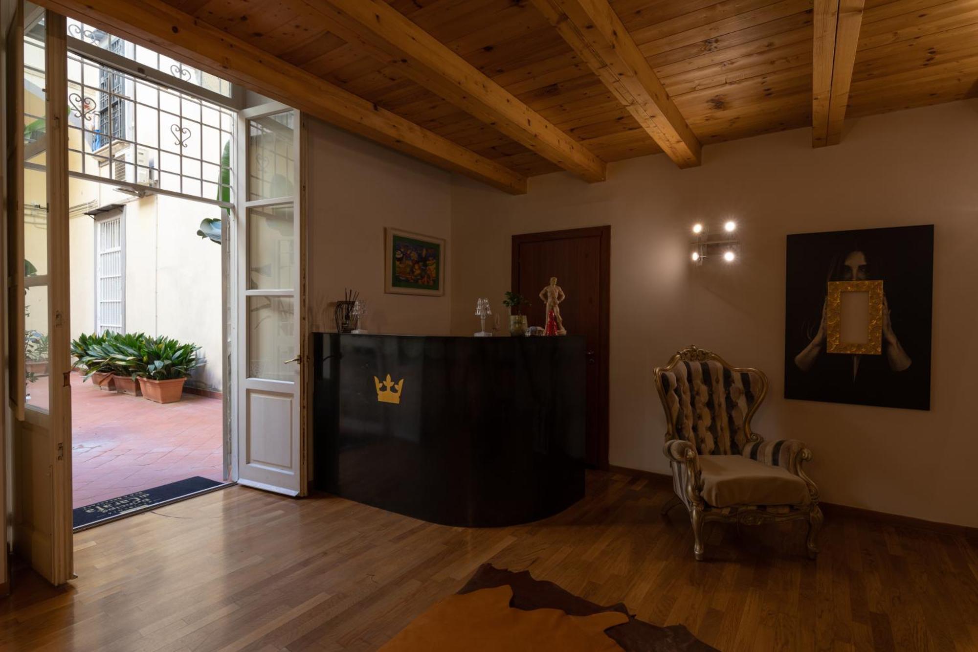 Residenza Principe Di Carafa Hotell Napoli Eksteriør bilde