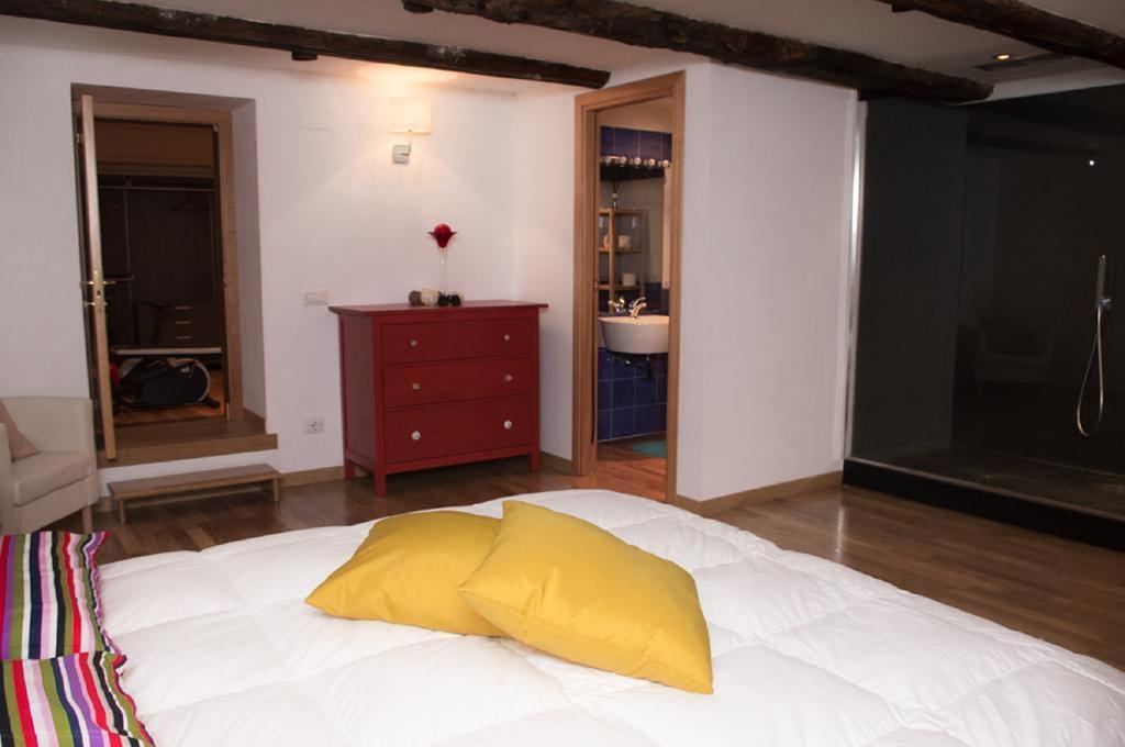 Residenza Principe Di Carafa Hotell Napoli Rom bilde