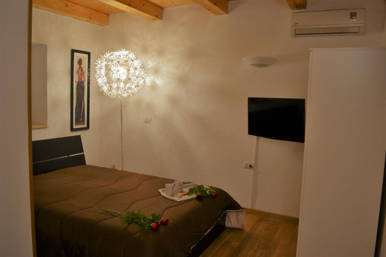 Residenza Principe Di Carafa Hotell Napoli Eksteriør bilde